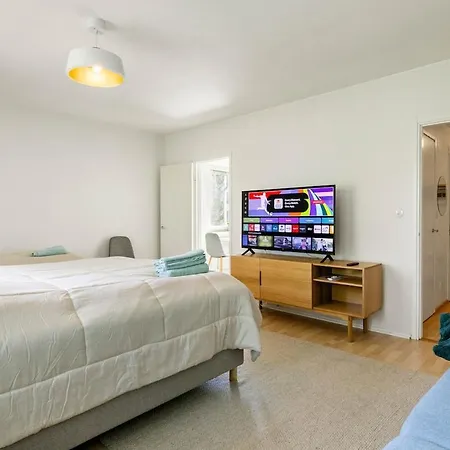 Near Center - Ac, Wifi